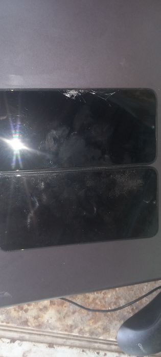 Le vând urgent accept și schimburi cu boxe sau și un iPhone