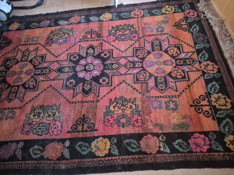 Қазақша қолдан тоқылған кілем