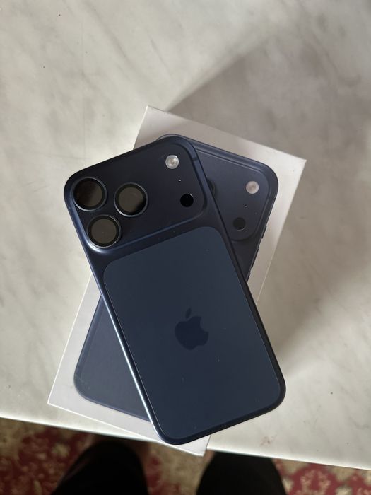 Продам Iphone 17 pro 256 Gb