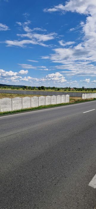 Teren intravilan de vânzare – 2.500 mp – DN64, Comuna Mihăești, jud. Vâlcea