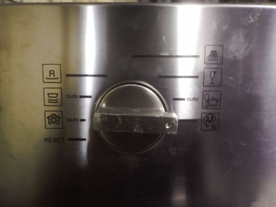 Посуда мойка Аристон яхши холатда