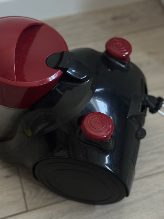 Пылесос от Midea