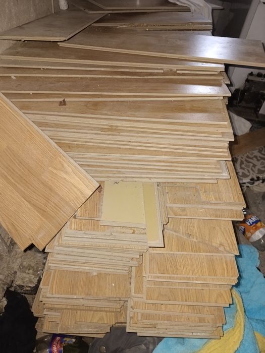 Продам ламинат бу