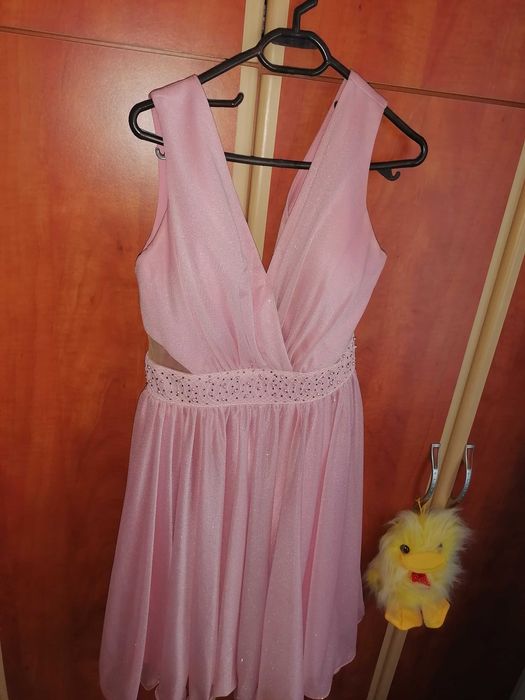 Rochie de ocazie roz cu sclipici, noua