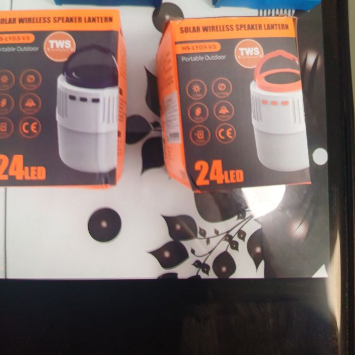 Boxa exterior cu încărcarea solara livrare cu olx!!!