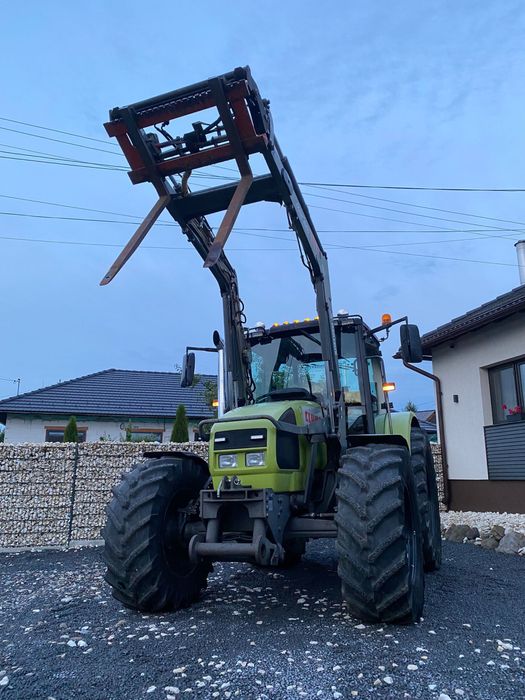 Tractor Renault / Claas Ares 550 RX cu incarcator frontal