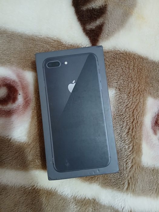 Iphone 8 plus 64 gb qora