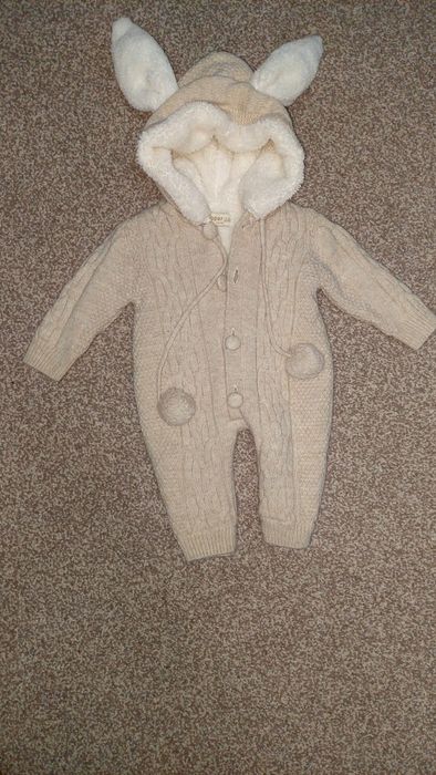 Salopete/Overall/Costume tricotate cu urechiușe de iarna