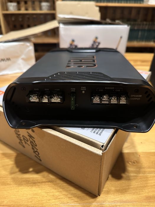 Vand amplificator JBL  CONCERT A652