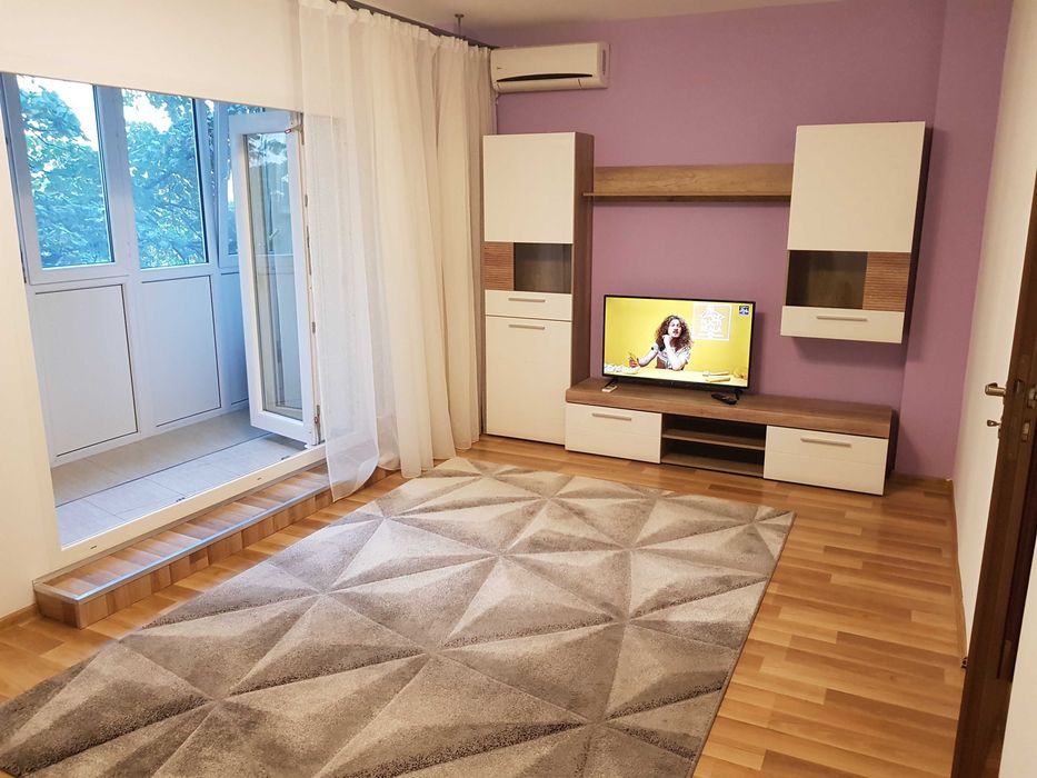 inchiriez 2 camere, decomandat, langa Mega Mall Pantelimon