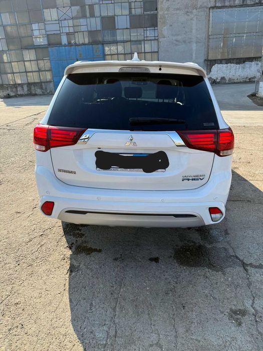 Mithubishi Outlander PHEV