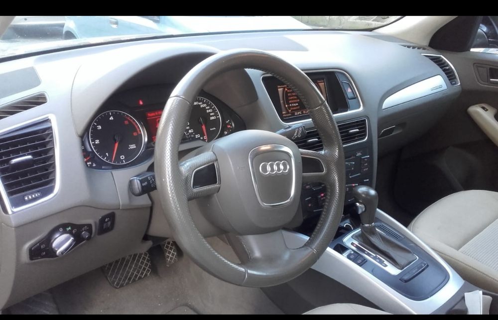 AudiQ5 3.0 TDI Automat -2011 Unic Proprietar