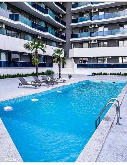 Garsonniera de vanzare in Mamaia Nord cu Piscina Exterioara si parcare