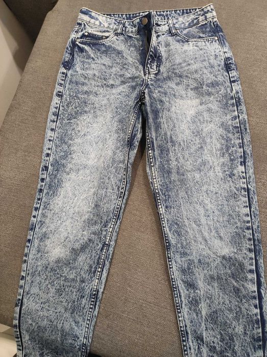 Различни модели дънки