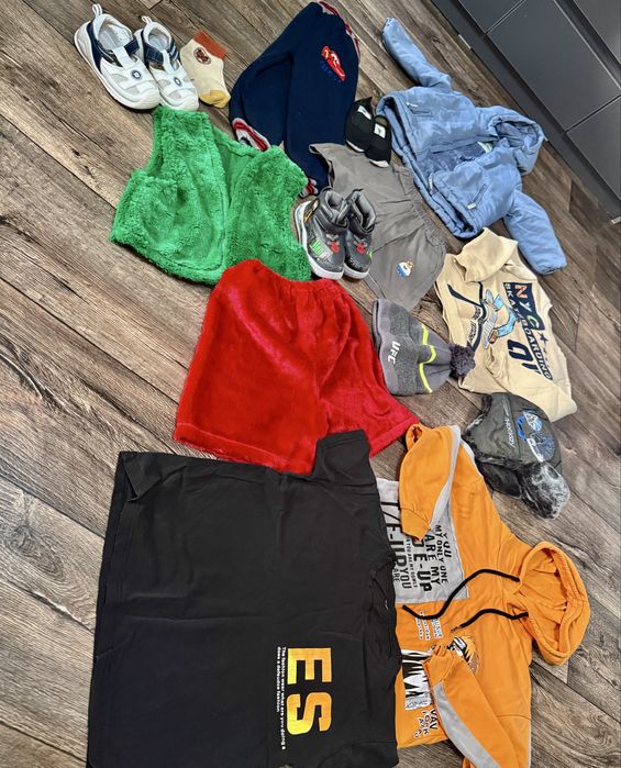 На мальчика 2-4 года