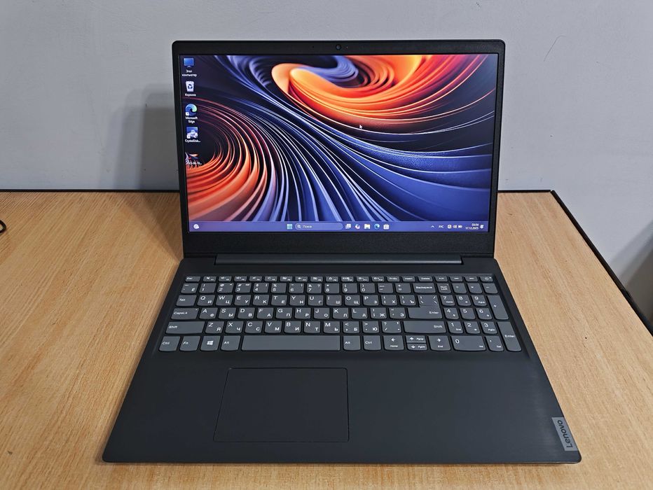 Ноутбук Lenovo Ideapad (Ryzen 3 3200U/4GB/VEGA 3/SSD 240GB)
