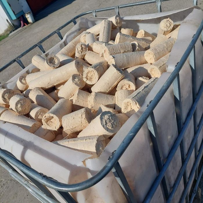 Brichetele  din mesteacăn, tei, frasin și stejar