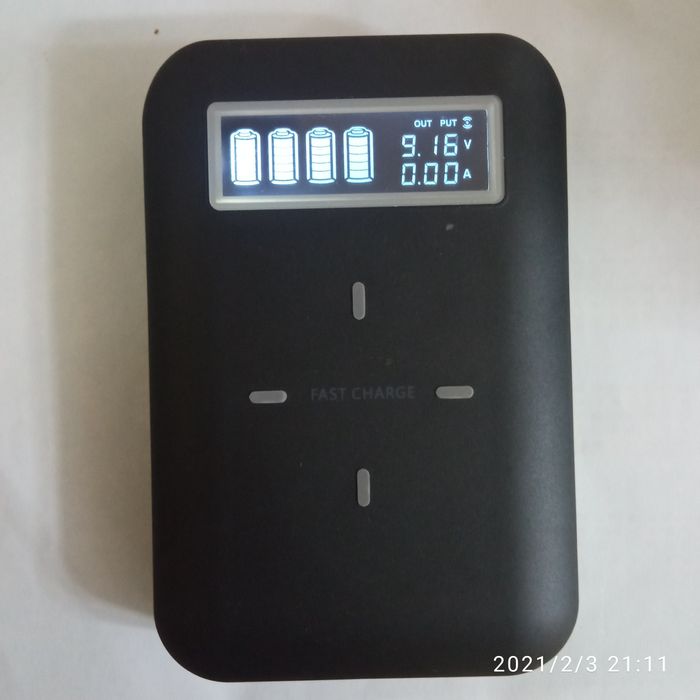 Продается powerbank с быстрой и беспроводной зарядкой