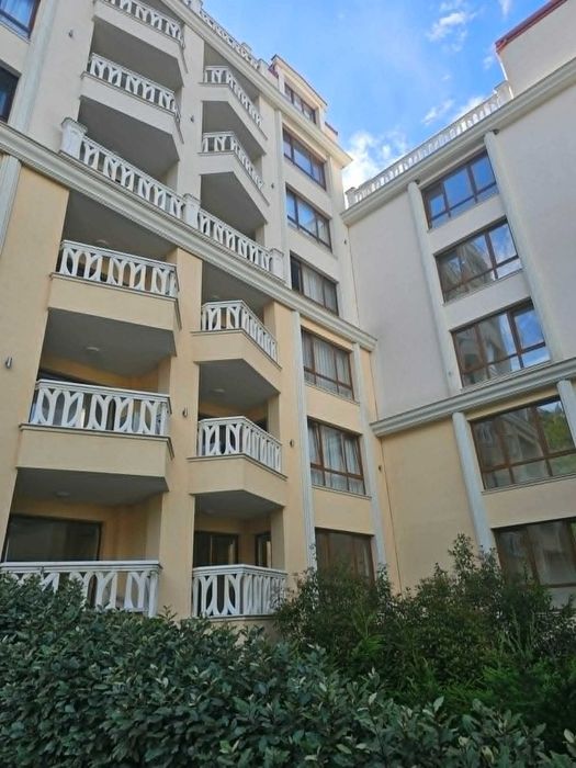 Тристаен Апартамент с паркомясто в  комплекс Varna South Bay Beach Residence - гр. Варна