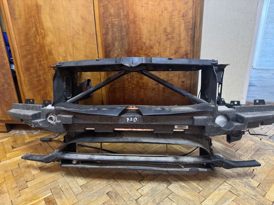 Маска/очиларка БМВ Ф20