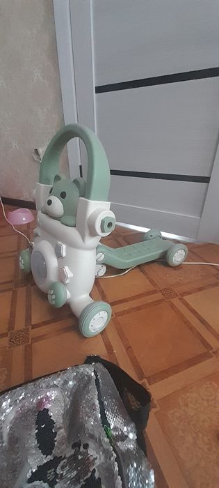 Толокар ходунки почти новые