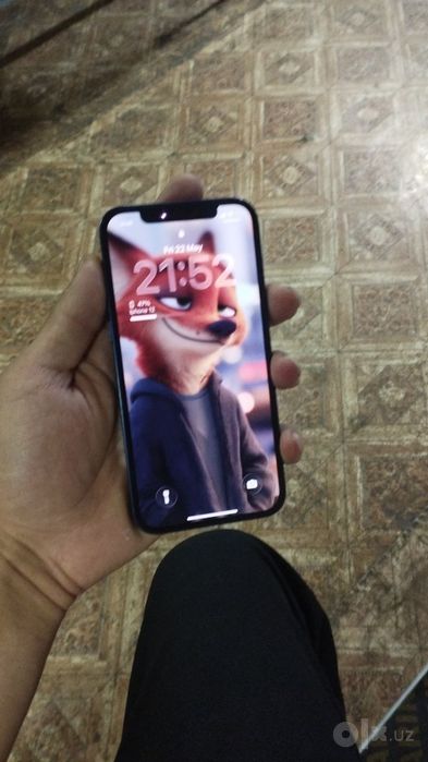 Iphone 12           64gb