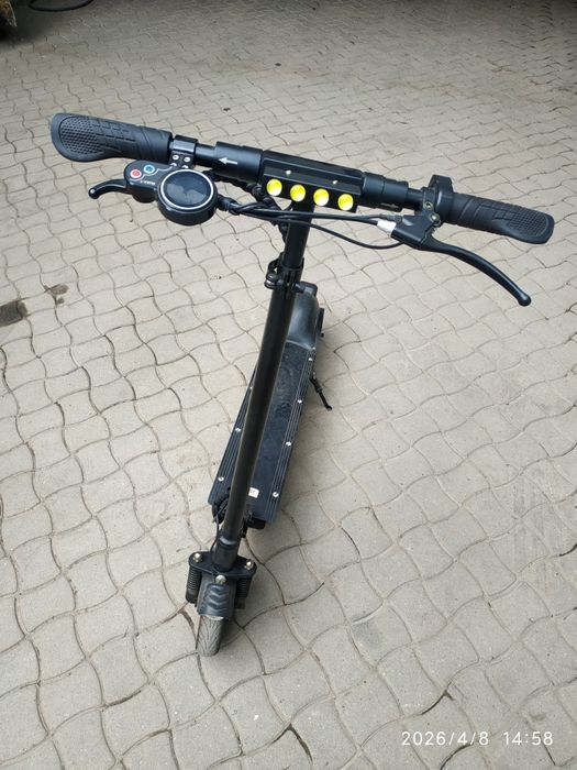 Электро самокат продам