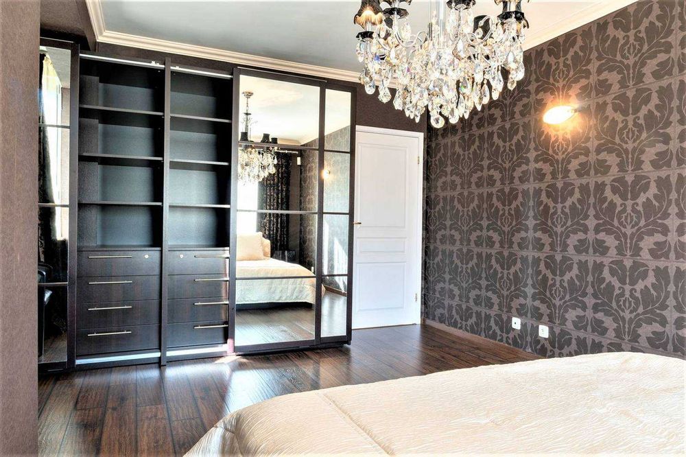 Продава се Тристаен апартамент в София, Лозенец - 147 кв.м за 1429 €/кв.м - Снимка #4