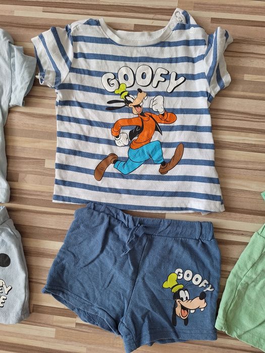 4 seturi Disney 9-12 luni