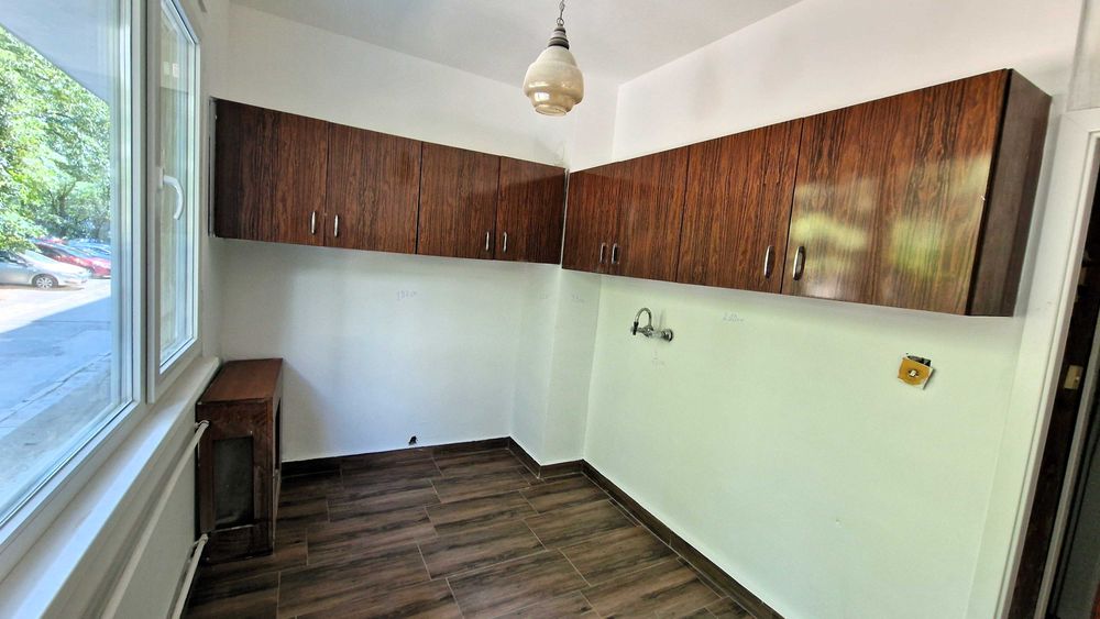 Продава се Тристаен апартамент в София, Борово - 54 кв.м за 2223 €/кв.м - Снимка #4