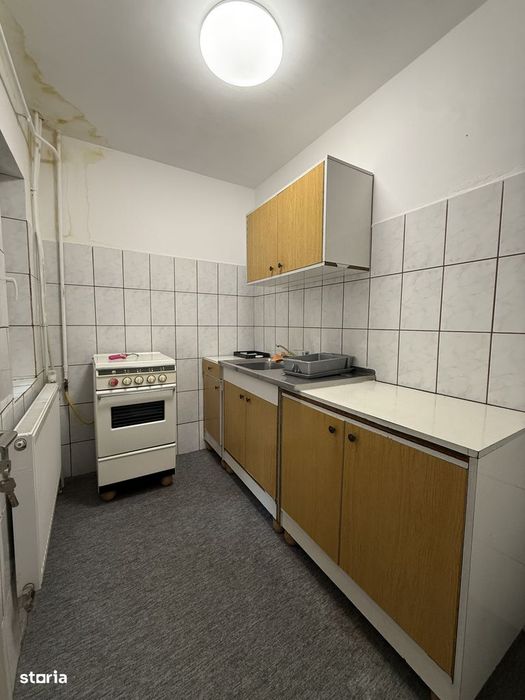 apartament spatios cu o camera, 32 mp utili + balcon, parter - Sagului