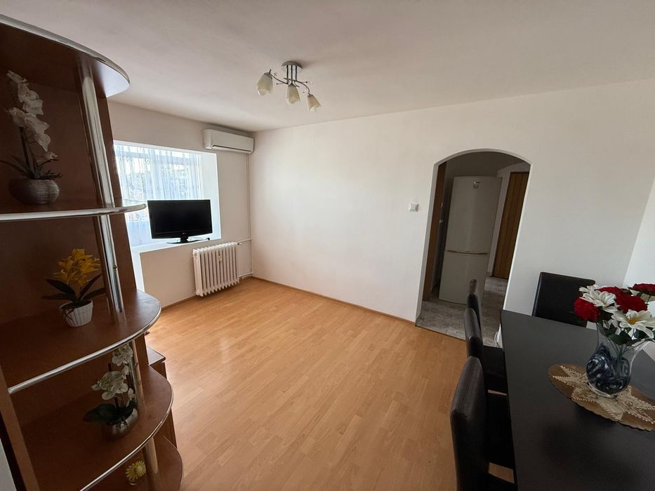 Apartament 3 camere zona Vlaicu