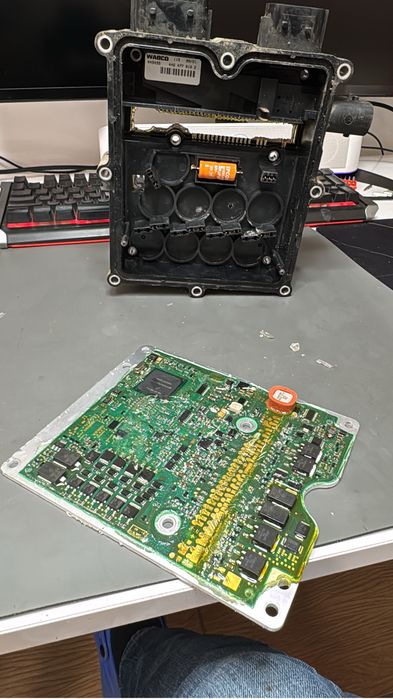 Reparatie Calculator Mercedes Actros MAN DAF Volvo CPC ACM MCM PTM Ebs