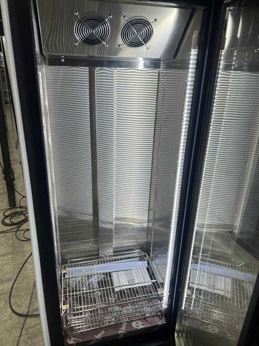 Vitrină frigorifică verticală 182 cm – LED, R290