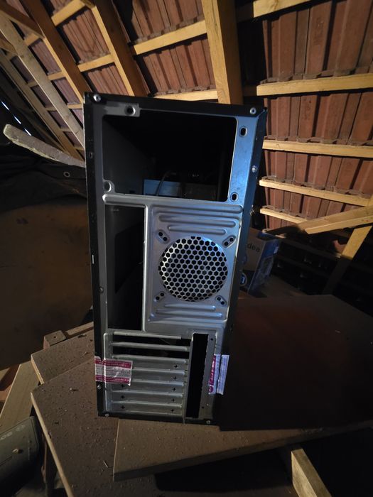 Carcasa PC  cu dvd -ROM
