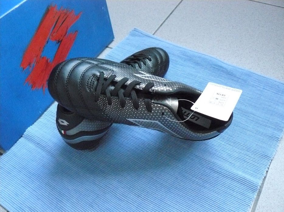 Ghete Fotbal Noi LOTTO SPIDER FGT Junior Originale,Pt Copii,Nr.38