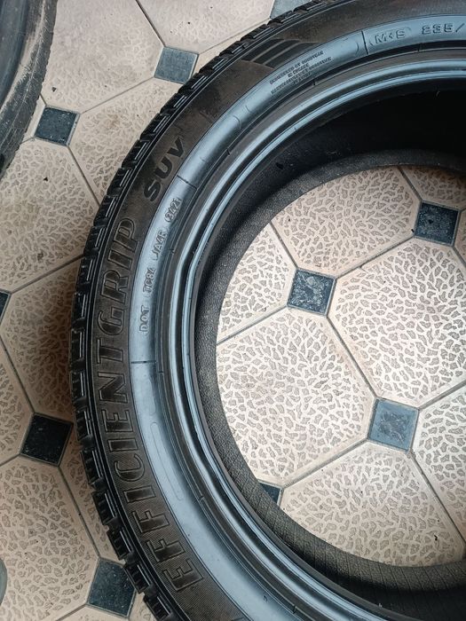 235 50 R19 Goodyear Balon Sotiladi 2 dona
