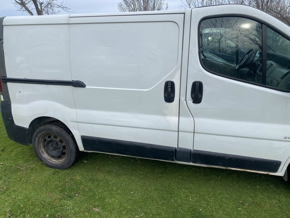 Опел Виваро 1.9 на части