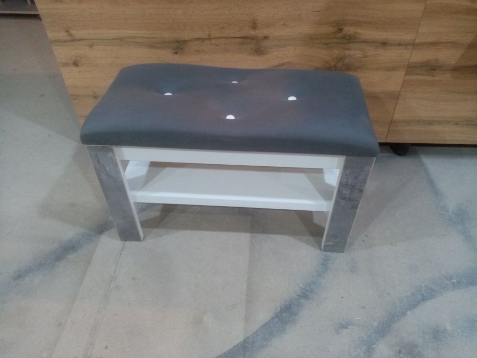 Продам новую обувницу!