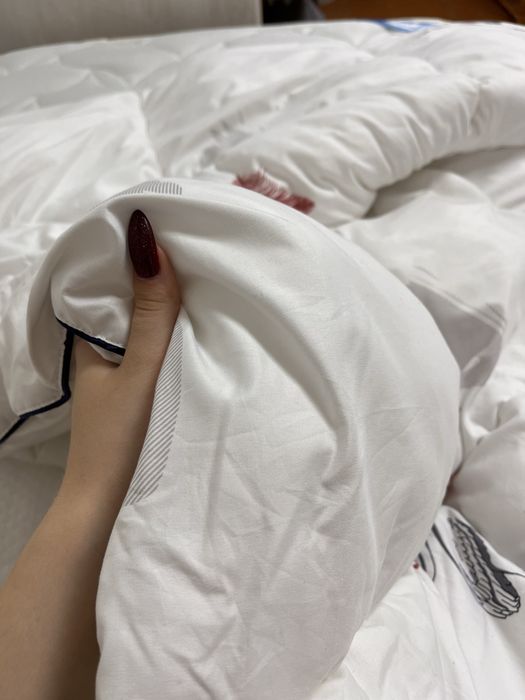 Продаю тёплое белое одеяло