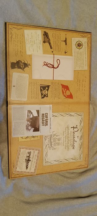 Piratologie, carte de colectie editura Egmont