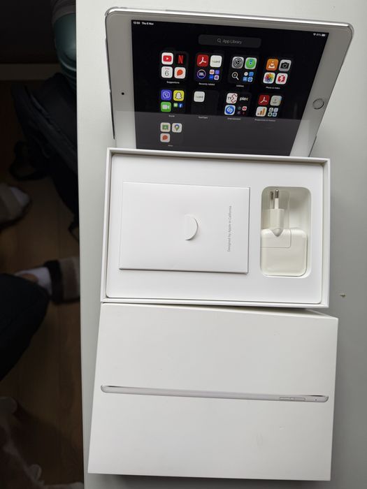 Ipad mini 4 32Gb  само с wi-fi  (без сим карта) без забалежки