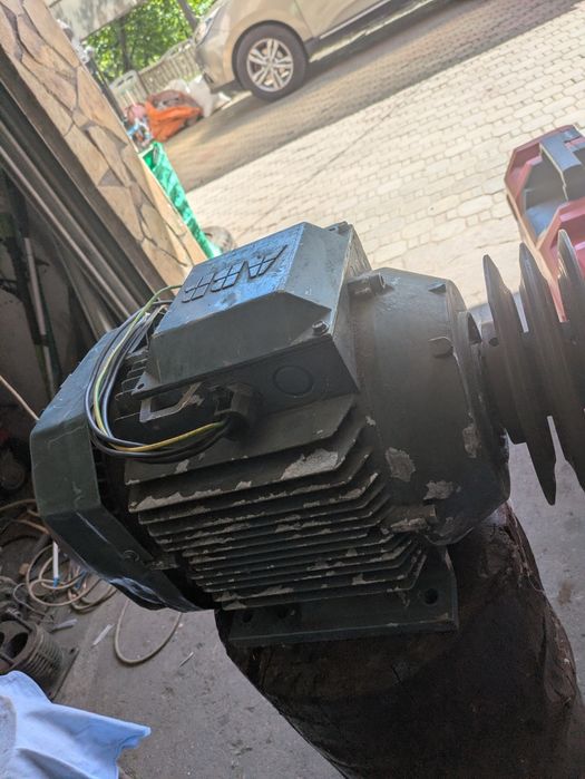 Motoare electrice trifazate