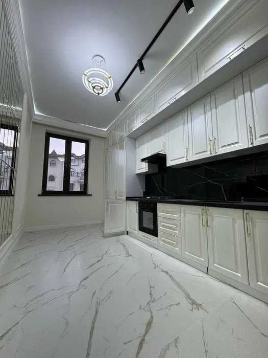 дархан 3х ком с ремонтом жк Poytaxt Gavhari 102м2; Алайский Басри Баба