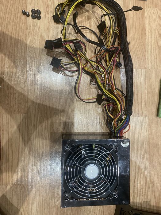 Продаю Комплектующие