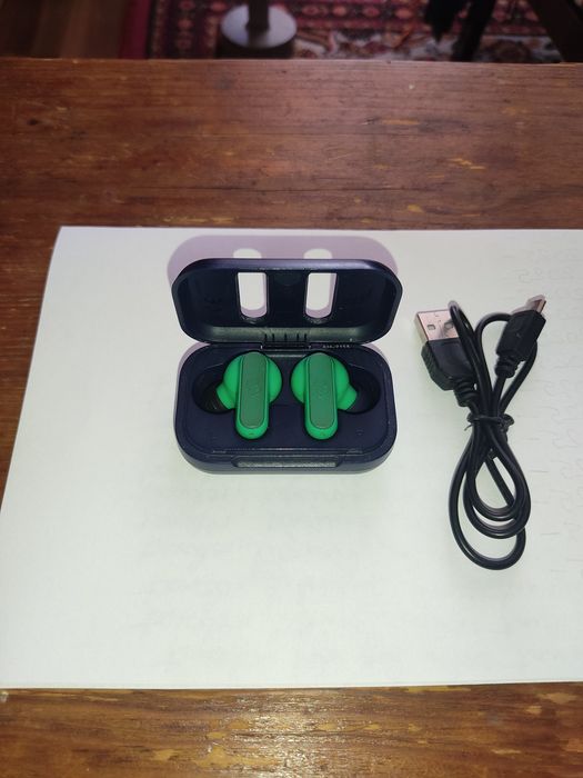 Casca moto Nitro XXL și caști bluetooth skyllcandy