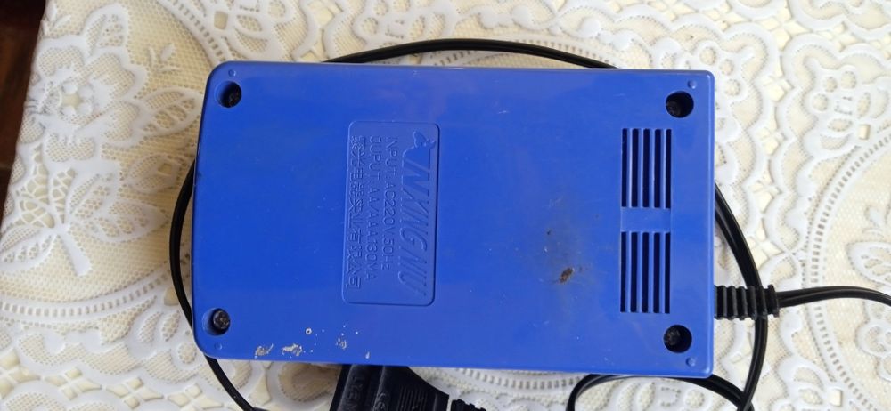 Зарядное устройство для батареек