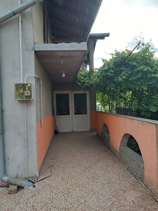 Casa 4 camere Vadu Parului