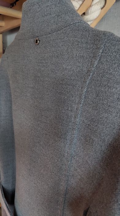 Пальто демисезонное 44 размер