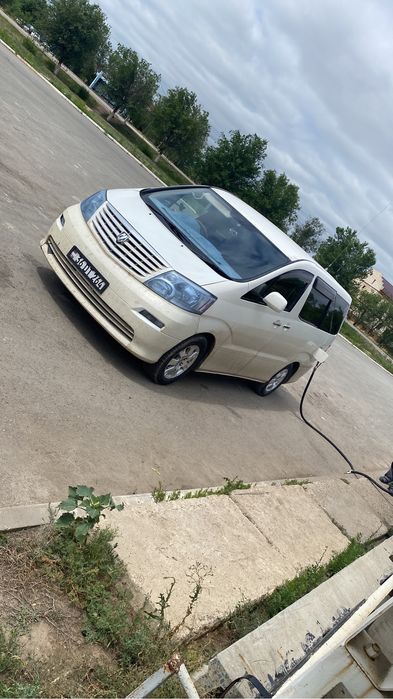 Тайота альфарт минивен